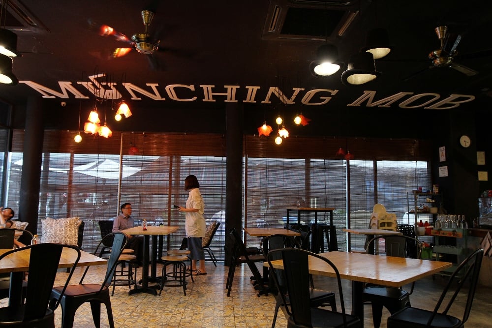 Munching Mob Cafe - Old Klang Road - Cafe Culture